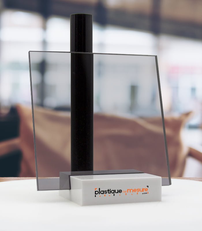 Plaque plexiglass teinté fumé gris brillant coulé - 4mm